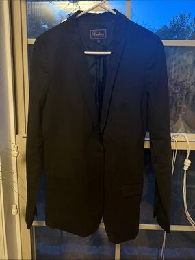 Buckley Women’s Black Single-Breasted Blazer